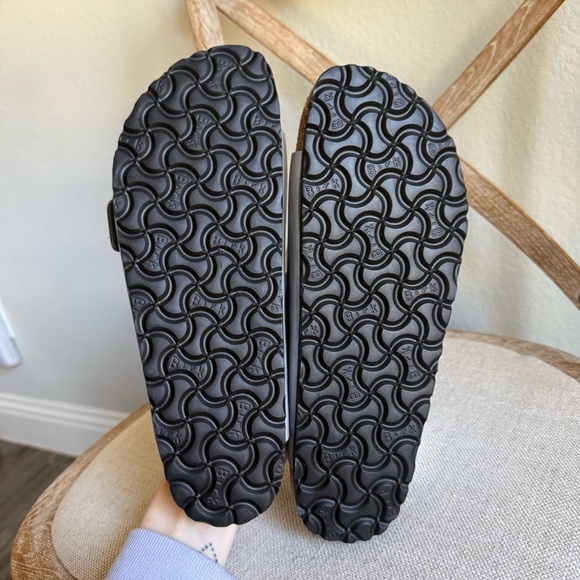 Birkenstock Arizona Big Buckle High Shine Sandals stone coin - Picture 6 of 8